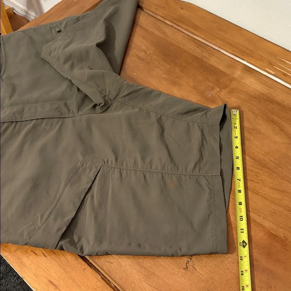 The North Face NWOT Men's Cargo Shorts Size XXL